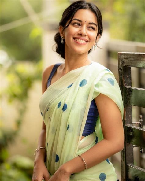 Mirnalini Ravi Looking Gorgeous In Saree Telugu Rajyam Photos