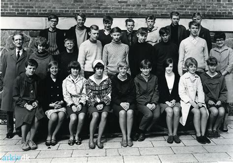 Arkiv Dk Sct Jacobi Skole Kirkepladsen 1 Varde 1967 Klassefoto