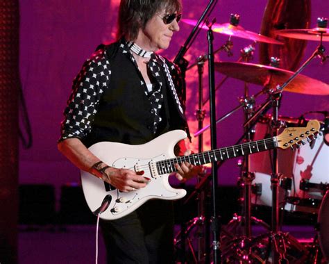 Fellow Guitar Slinger Pays Tribute To Jeff Beck Music Connection Magazine