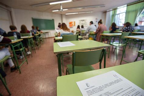 Castilla La Mancha Aplaza Las Oposiciones Docentes A Y Reajustar