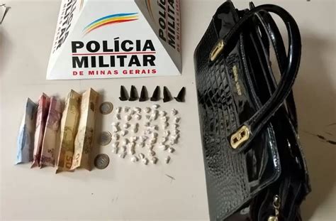 Madame é Pega Com Drogas Na Bolsa Em Nova Serrana Portal Mpa