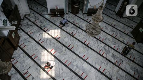 FOTO Persiapan Masjid Cut Meutia Gelar Salat Idul Adha Foto Liputan6