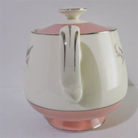 Homer Laughlin Teapot Vintage Cavalier Egg Shell Barclay G N Pink