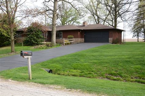 12708 Ellen Dr, GENOA, IL 60135 | MLS# 09603113 | Redfin