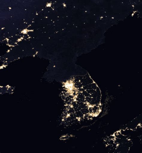 Korean Peninsula at night : r/MapPorn