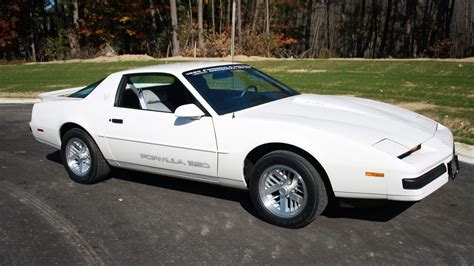 1990 Pontiac Firebird Formula For Sale At Auction Mecum Auctions