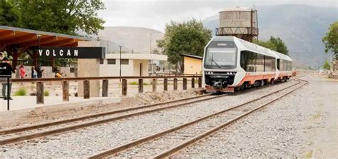 Tren Solar de Jujuy el tren panorámico único en América latina Ecomundo