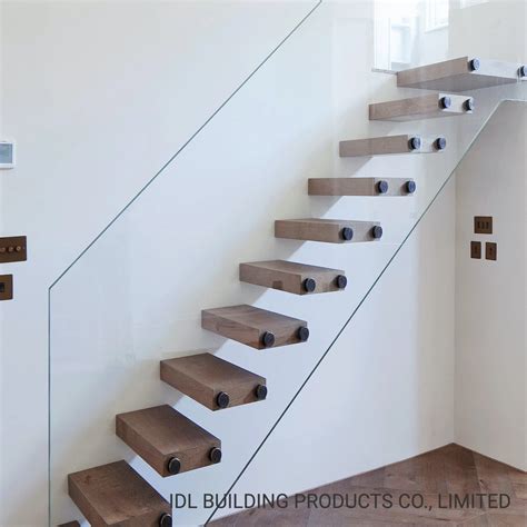 Hot Selling Tempered Clear Glass Railing Solid Wood Steps Build Indoor