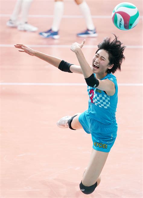 バレー女子代表 大友愛さんの長女秋本美空が初選出「日の丸を付けて活躍する姿見たい」眞鍋監督 バレーボール写真ニュース 日刊スポーツ