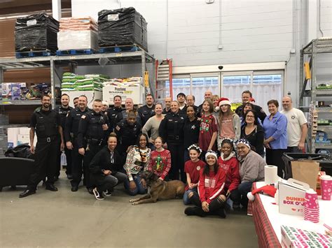 Romeoville Police on Twitter: "Getting ready for shopping with the police. Thanks to @Walmart ...