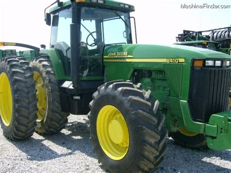 2001 John Deere 8410