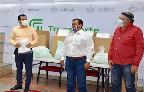 Transportistas Y La Ctm Jalisco Donan Mil Cubrebocas Para Usuarios