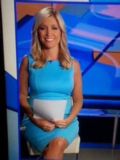 30 Best Ainsley Earhardt images | Fox, Foxes, News anchor