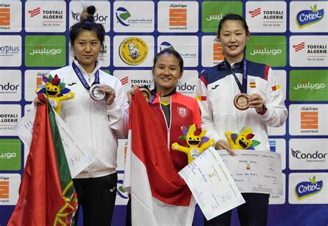 Álvaro Robles oro y María Xiao bronce logran dos medallas en los