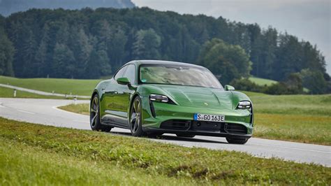 2021 Porsche Taycan Gets New Features Driver S Orbit