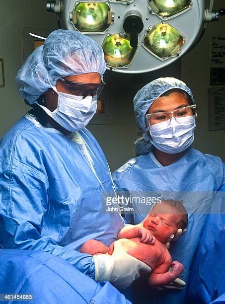 982 Doctor Delivery Room Stock Photos High Res Pictures And Images