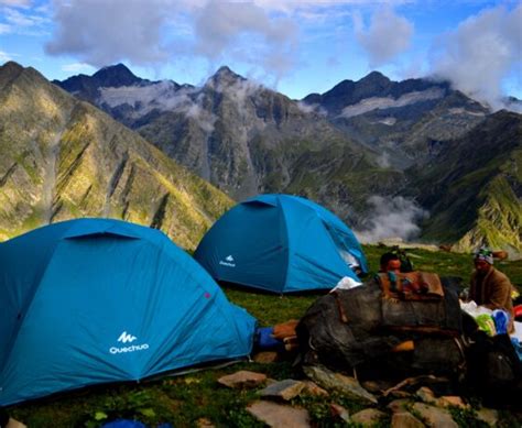 Bara Bhangal Bada Bhangal Village Trek Bir Billing To Manali