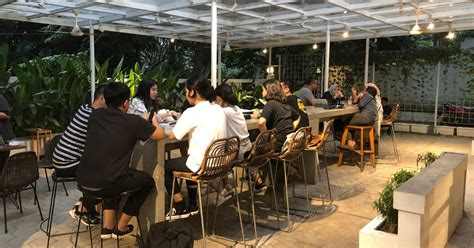 Cafes Restaurants With Late Operating Hours In Java And Bali Are Now