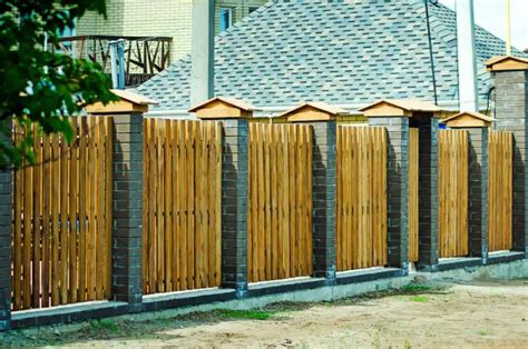 21 Best Wood Fence Ideas, Designs, Pictures in 2024 | Own The Yard