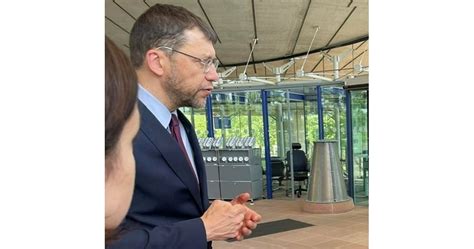 Йонко Грозев и Орлин Колев защитиха конституционните съдии от ...