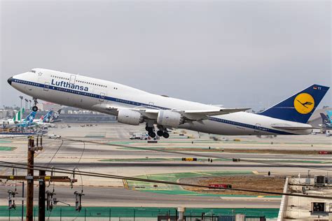 Lufthansa Boeing D Abyt Registration D Abyt A Flickr