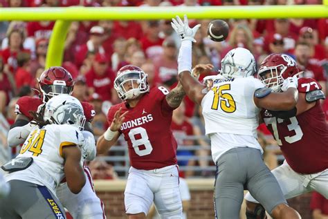 Oklahoma Football Ou Qb Dillon Gabriel Big 12 Newcomer Of Week