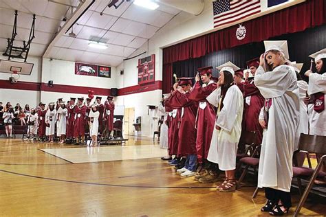 Arlington Memorial High School Graduates Reflect On Lessons Learned