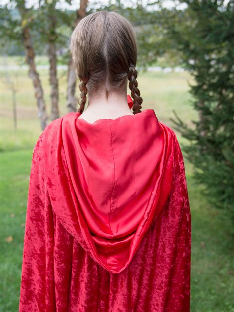 How To Make A Hooded Cape For Halloween Weallsew