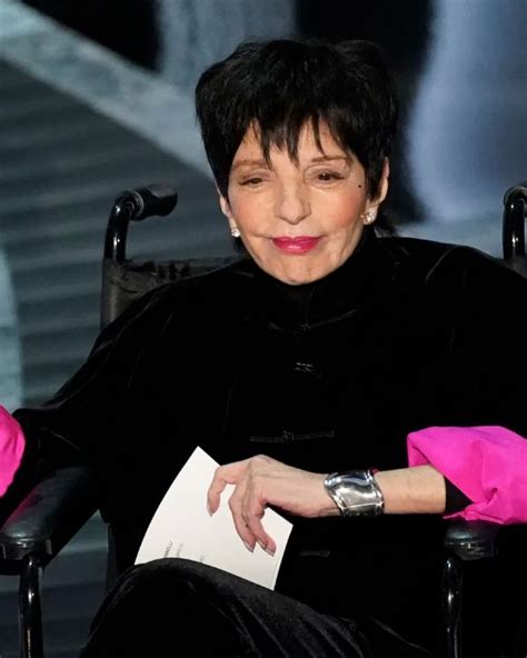 ¿por Qué Liza Minnelli Estuvo En Silla De Ruedas En El Escenario Del Oscar