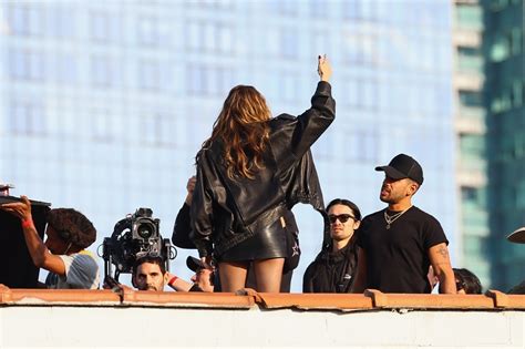 Miley Cyrus Sexy Legs And Ass ThBlog