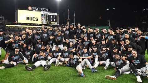 Highlights: Marlins at Pirates