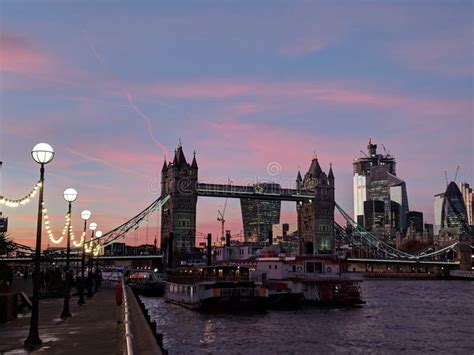 Tower Bridge sunset stock photo. Image of sunset, setting - 132048440