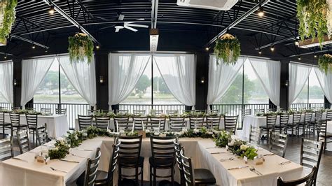 The 16 Best Indoor Wedding Venues For Rent In Chicago IL Tagvenue