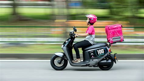 Gogoro scales battery swapping to new markets via B2B partners | TechCrunch