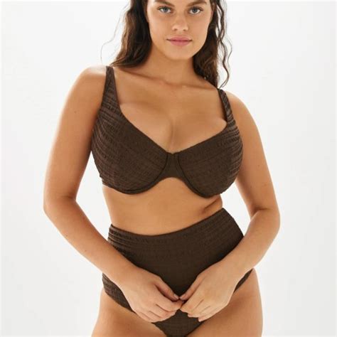 Form And Fold Swim Nwt Form And Fold The Line Brasized Bikini Top