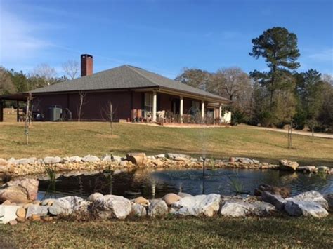 Home And 34 Acres With Two Ponds Ranch For Sale In Mississippi