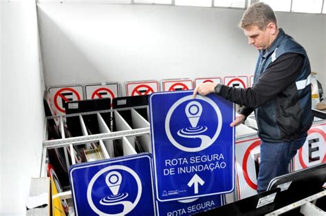 Prefeitura De Joinville Inicia Sinaliza O Da Rota Segura Para Orientar