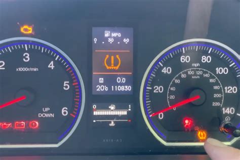 4 Reasons Honda CRV Tire Pressure Light Keeps Coming On Fixes