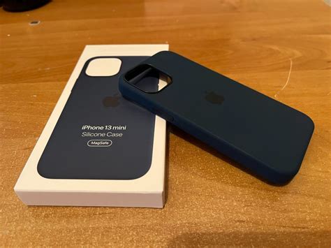 Apple silicone Case abyssblue Iphone 13 mini - Magsafe | Kaufen auf Ricardo