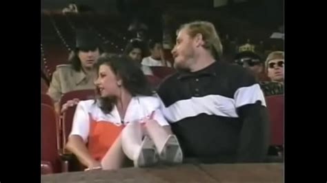 He Makes His Wife Fuck In A Cinema xxx Videos Porno Móviles Películas iPornTV Net