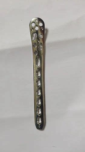 Stainless Steel Locking Distal Medial Tibia Plate At Rs In Pune