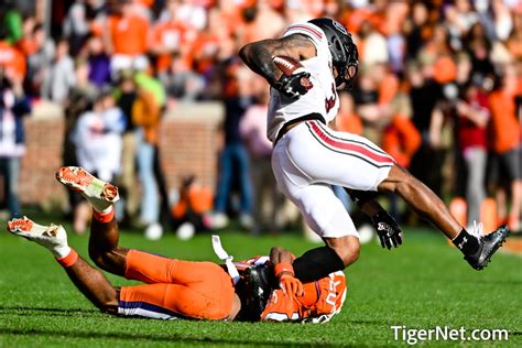 Clemson Football Photo Of Nate Wiggins And South Carolina Tigernet