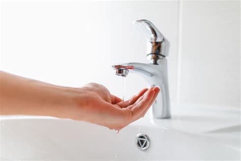 Common Low Water Pressure Causes | Benjamin Plumbing