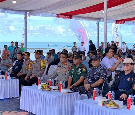 Danlanal Nias Hadiri Pembukaan Kejuaraan Event Internasional Nias Pro