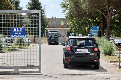 Alessia Pifferi In Carcere A Vigevano I Problemi Del Piccolini