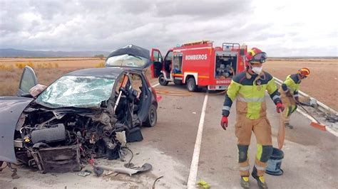 Muere Una Mujer Y Seis Heridos En Un Accidente Múltiple En La Carretera N 240