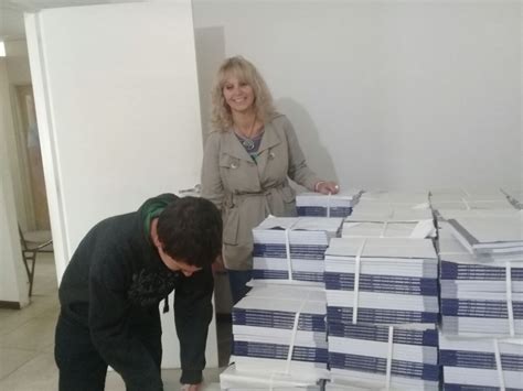 Entrega De Libros Nivel Inicial 2 Prensa Gobierno De Mendoza