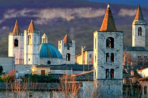 Ascoli Piceno Cose Da Vedere Cosa Fare E Come Arrivare La Guida