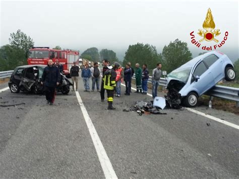 Incidente Stradale Scontro Frontale SullOfantina Irpinia24