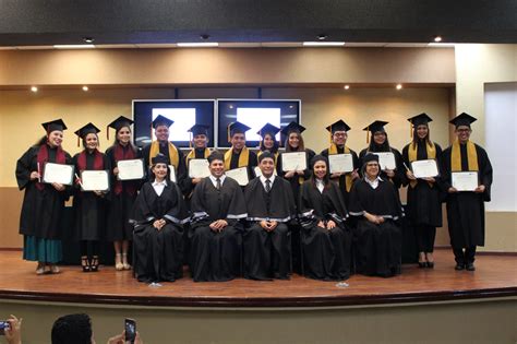 Ceremonia Solemne de Titulación por Excelencia Académica en la FADU